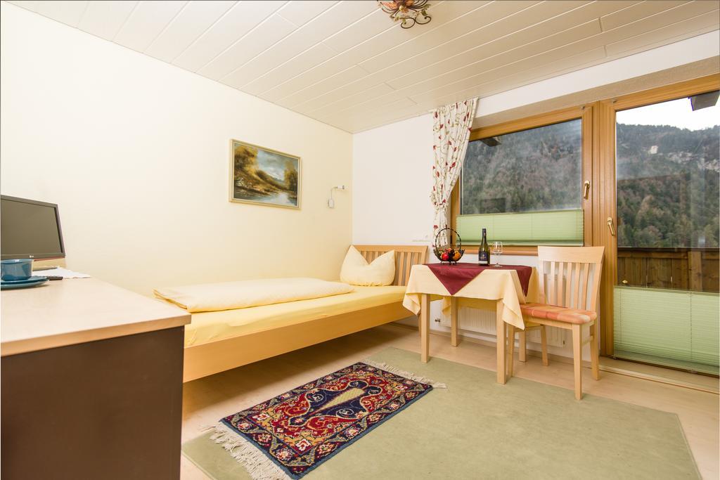 Gaestehaus Helga Шарніц Номер фото